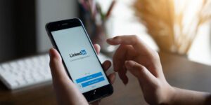 THE POWER OF HAVING THE RIGHT LINKEDIN PROFILE