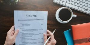 RESUME FORMAT CAN BE THE CRUCIAL DIFFERENCE THAT LANDS YOU A JOB IN CANADA